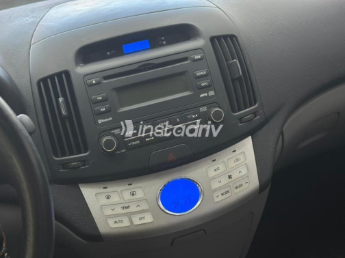 Hyundai Avante 2009 Silver Automatic Used for Sale in Greater Cairo ( Cairo + Giza) - 6