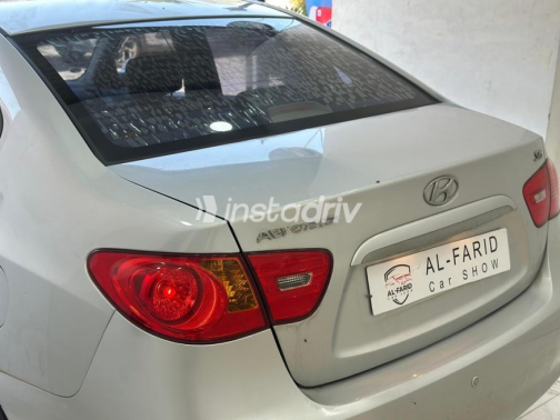 Hyundai Avante 2009 Silver Automatic Used for Sale in Greater Cairo ( Cairo + Giza) - 10