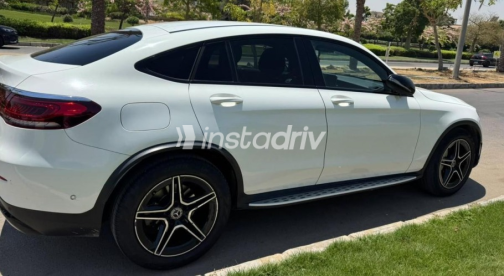 Mercedes GLC 200 2020 White Automatic Used for Sale in Madinaty - 2