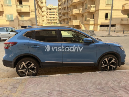 Nissan Qashqai 2019 Blue Automatic Used for Sale in Cairo - 6