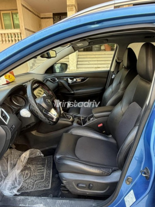 Nissan Qashqai 2019 Blue Automatic Used for Sale in Cairo - 10