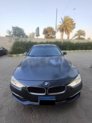 بي ام دبليو 318 2019 رمادي غامق أوتوماتيك مستعملة للبيع في القاهرة