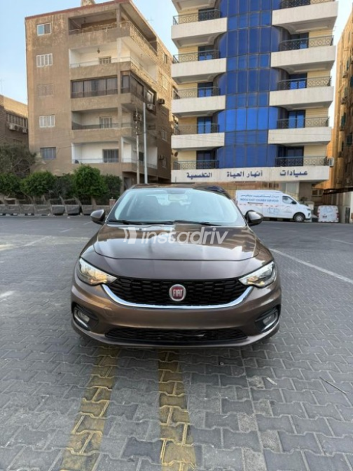 Fiat Tipo 2018 Gray Automatic Used for Sale in Heliopolis - 2