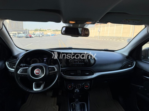 Fiat Tipo 2018 Gray Automatic Used for Sale in Heliopolis - 6