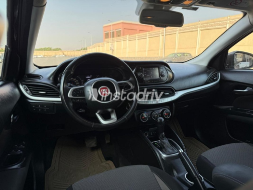 Fiat Tipo 2018 Gray Automatic Used for Sale in Heliopolis - 8