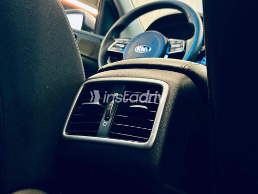 كيا سبورتاج 2022 رمادي أوتوماتيك مستعملة للبيع في بني سويف‎ - 7