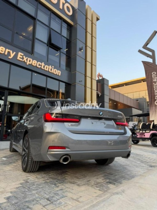 بي ام دبليو 320 2026 فضي أوتوماتيك مستعملة للبيع في القاهرة - 8
