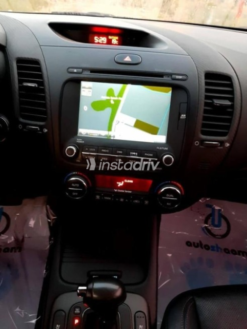 Kia K3 2013 Gray Automatic Used for Sale in Maadi - 10