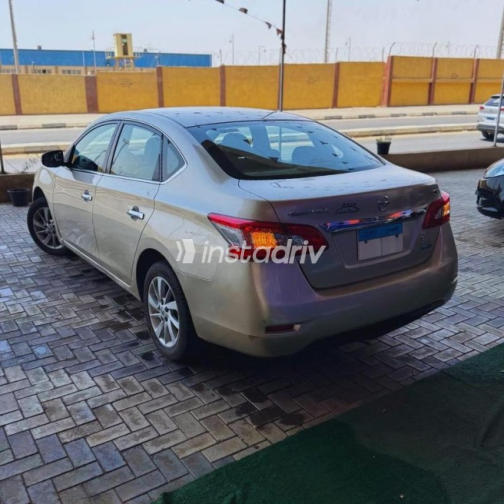 Nissan Sentra 2020 Gold Automatic Used for Sale in Cairo - 7