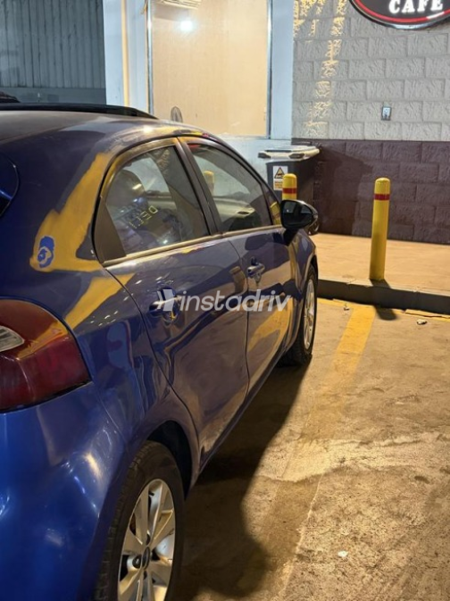 كيا ريو 2015 أزرق أوتوماتيك مستعملة للبيع في الجيزة - 2