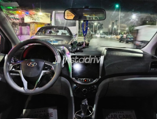 Hyundai Accent RB 2015 Silver Automatic Used for Sale in Cairo - 5