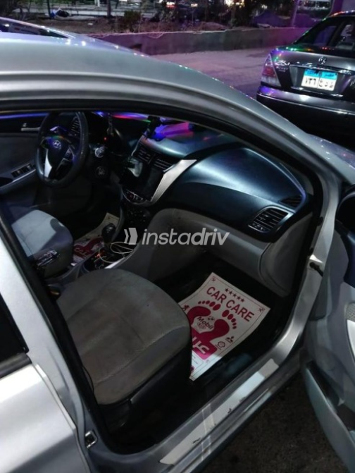 Hyundai Accent RB 2015 Silver Automatic Used for Sale in Cairo - 7