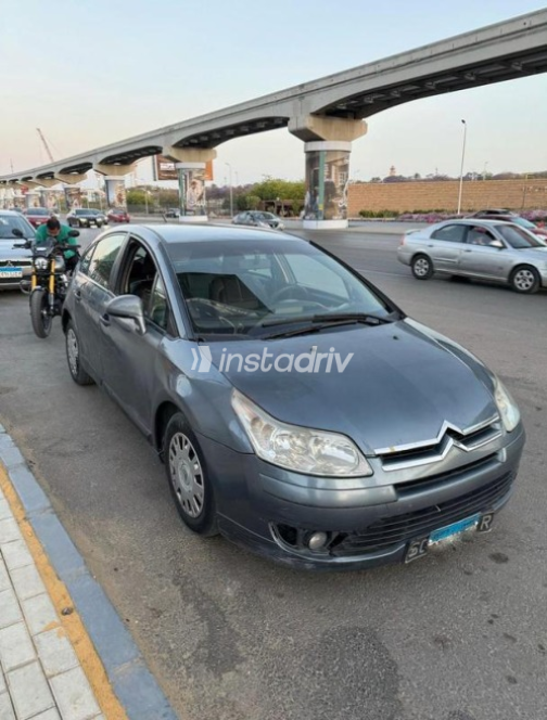 Citroën C4 2006 Gray Automatic Used for Sale in Sheikh Zayed City - 2