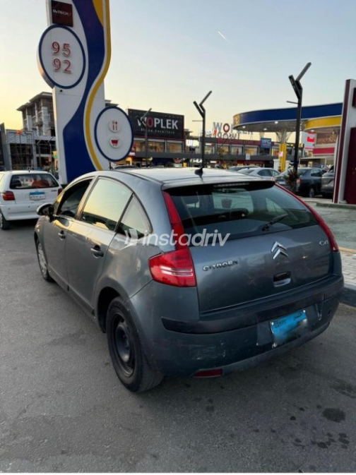 Citroën C4 2006 Gray Automatic Used for Sale in Sheikh Zayed City - 4