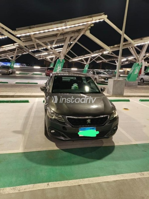 Peugeot 301 2021 Silver Automatic Used for Sale in Cairo - 4