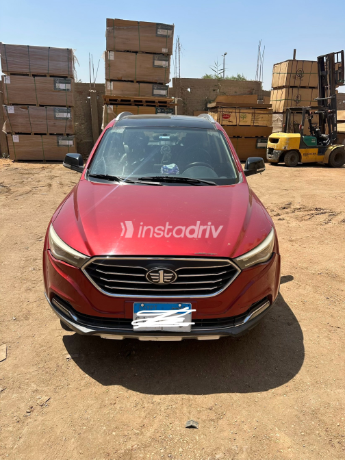 Faw X40 2018 Red Automatic Used for Sale in Greater Cairo ( Cairo + Giza) - 4