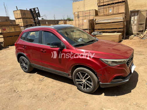 Faw X40 2018 Red Automatic Used for Sale in Greater Cairo ( Cairo + Giza) - 5