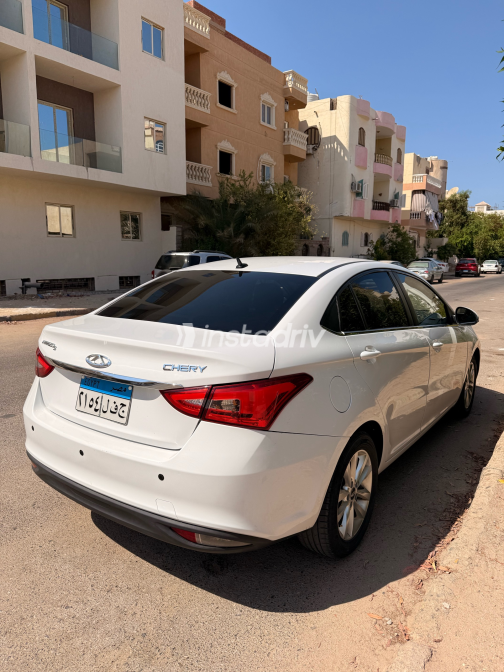 Chery Arrizo 5 2024 White CVT Used for Sale in Greater Cairo ( Cairo + Giza) - 4