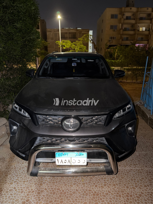 Toyota Fortuner 2024 Gray Automatic Used for Sale in Greater Cairo ( Cairo + Giza) - 3