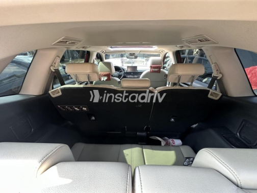 Honda CRV 2024 Dark Red Automatic Used for Sale in Madinaty - 3