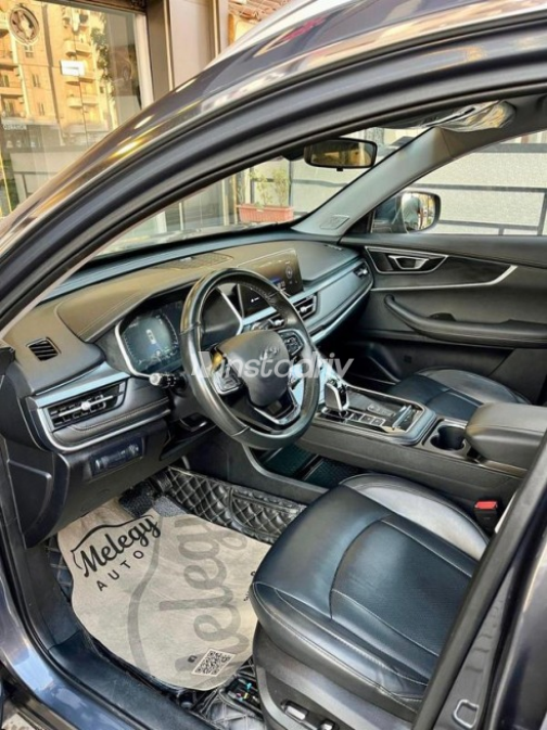 Chery Tiggo 8 2025 White Automatic Used for Sale in Cairo - 7
