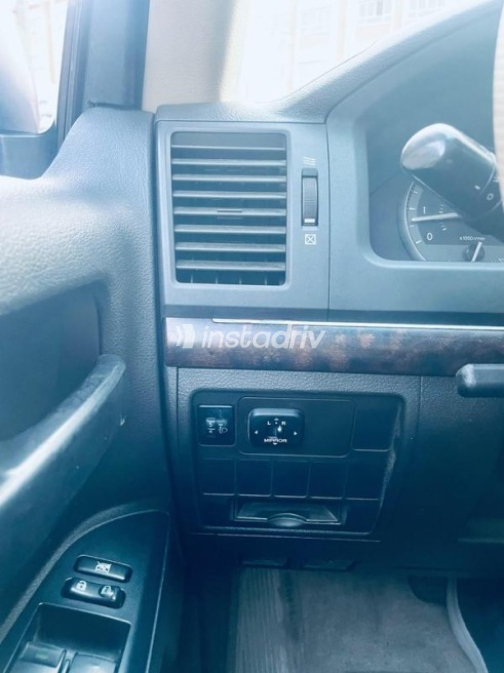 Toyota Land Cruiser 2010 Silver Automatic Used for Sale in Cairo - 8