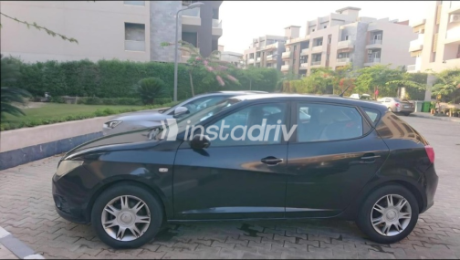 Seat Ibiza 2012 Black Automatic Used for Sale in Sheikh Zayed City - 8