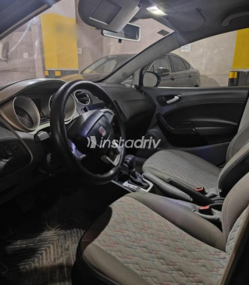 Seat Ibiza 2012 Black Automatic Used for Sale in Sheikh Zayed City - 10