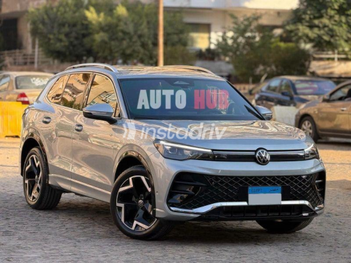 Volkswagen Tiguan 2025 Silver Automatic Used for Sale in Cairo - 4