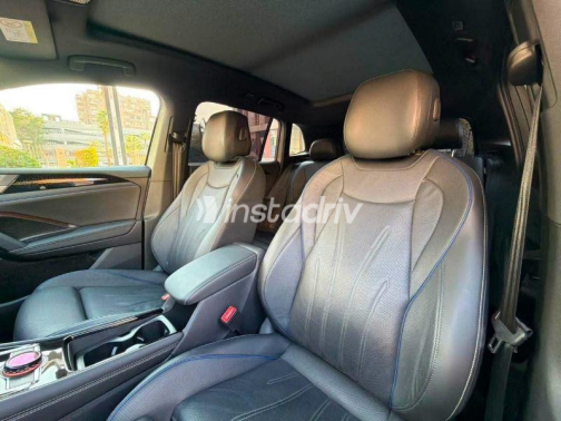 Volkswagen Tiguan 2025 Silver Automatic Used for Sale in Cairo - 8