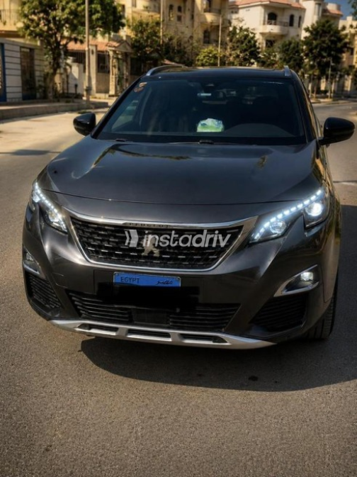 Peugeot 5008 2019 Dark Gray Automatic Used for Sale in Cairo - 1