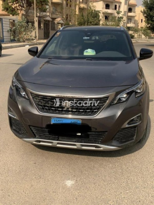 Peugeot 5008 2019 Dark Gray Automatic Used for Sale in Cairo - 6