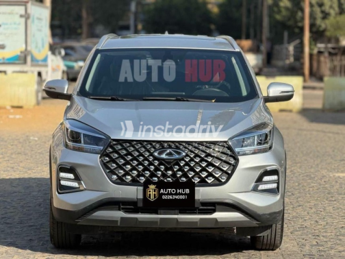 Chery Tiggo 4 Pro 2025 Silver Automatic Used for Sale in Heliopolis - 1