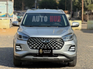Chery Tiggo 4 Pro 2025 Silver Automatic Used for Sale in Heliopolis
