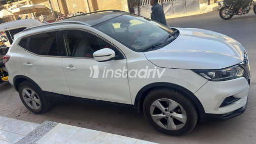 Nissan Qashqai 2021 White Automatic Used for Sale in Banha - 4