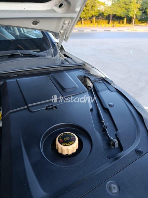 Chevrolet Captiva 2021 White Automatic Used for Sale in Tanta - 2