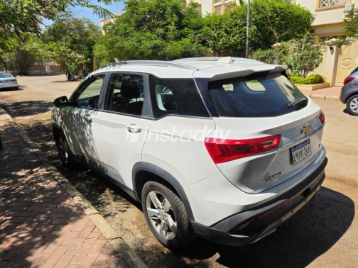 Chevrolet Captiva 2020 White Automatic Used for Sale in Sheikh Zayed City - 3