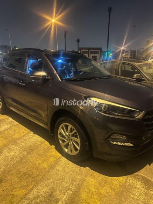 Hyundai Tucson 2018 Silver Automatic Used for Sale in 6 October - 2