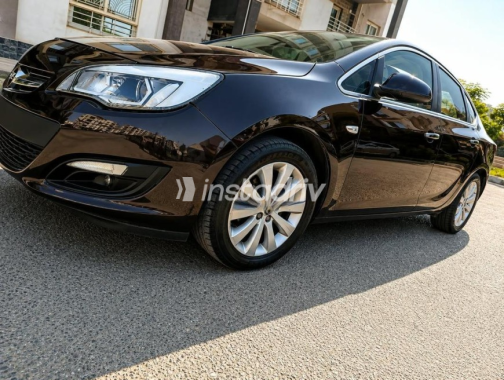 Opel Astra 2016 Black Automatic Used for Sale in Nasr city - 2