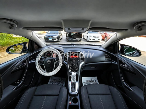 Opel Astra 2016 Black Automatic Used for Sale in Nasr city - 10