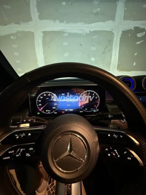 Mercedes GLC 300 2023 Petroleum Automatic Used for Sale in Cairo - 2