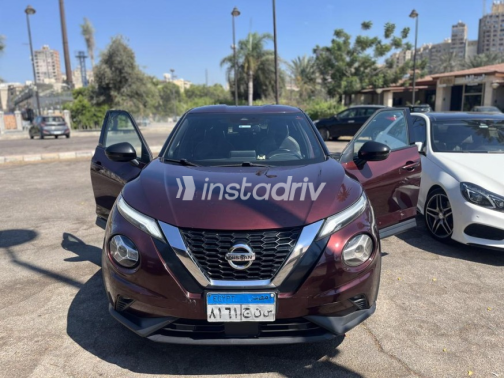 Nissan Juke 2021 Burgundy Automatic Used for Sale in Alexandria - 2