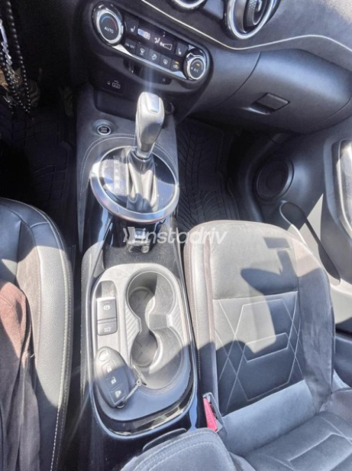 Nissan Juke 2021 Burgundy Automatic Used for Sale in Alexandria - 10