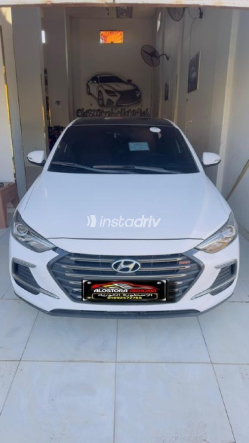 Hyundai Elantra 2017 White Automatic Used for Sale in Greater Cairo ( Cairo + Giza) - 3
