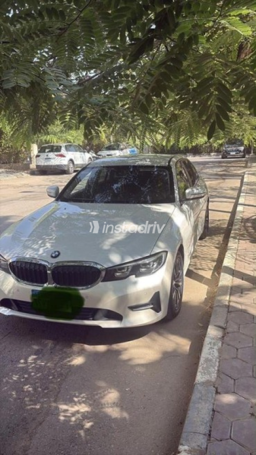 BMW 320 2020 White Automatic Used for Sale in Greater Cairo ( Cairo + Giza) - 1