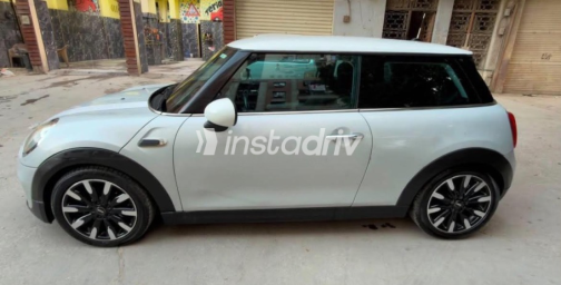 Mini Cooper 2015 Silver Automatic Used for Sale in Maadi - 2