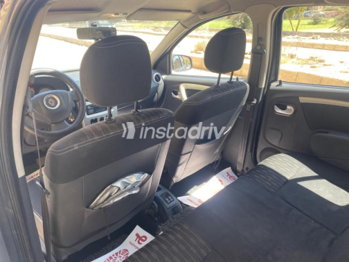 Renault Sandero 2013 Black Automatic Used for Sale in Cairo - 2