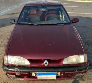 Renault Rainbow 1997 Burgundy Manual Used for Sale in Maadi
