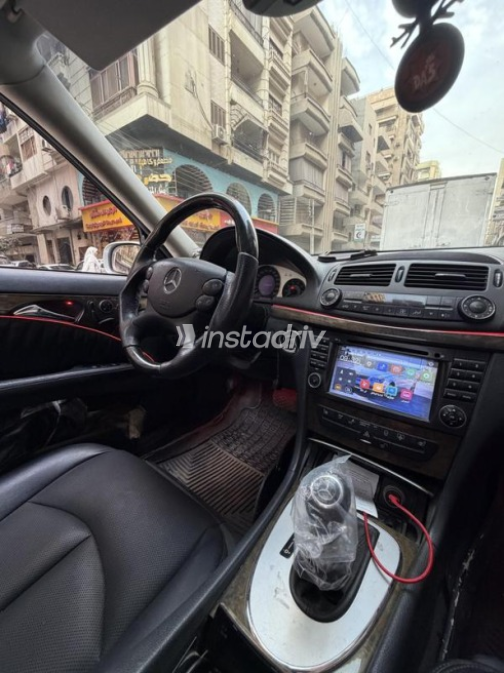 مرسيدس 320 2004 فضي أوتوماتيك مستعملة للبيع في الشرقية - 9