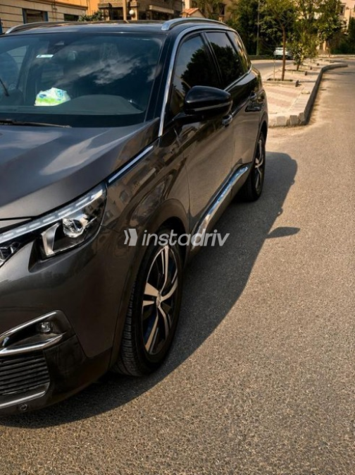 Peugeot 5008 2019 Mocha Automatic Used for Sale in 6 October - 6